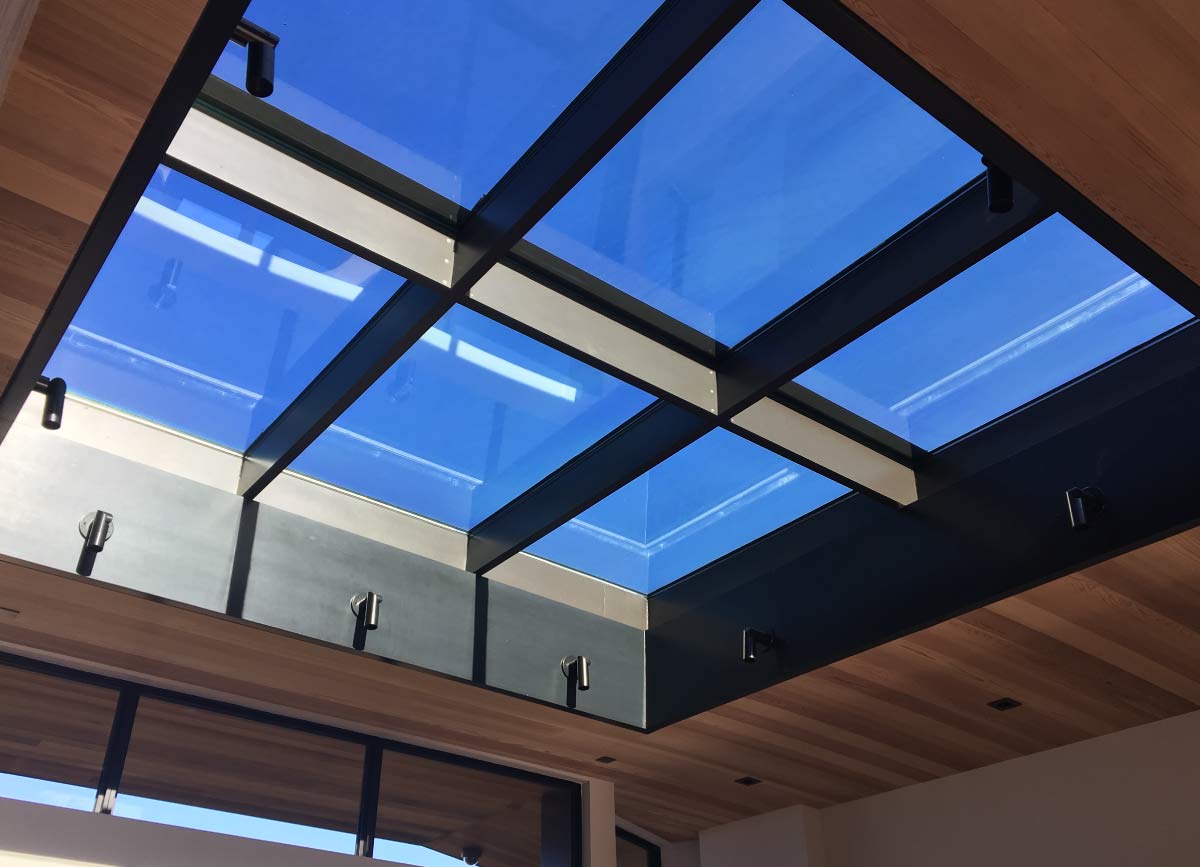سقف نورگیر شیشه ای